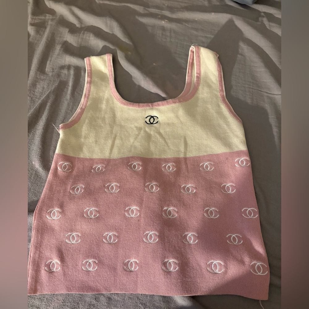 chanel pink shirt